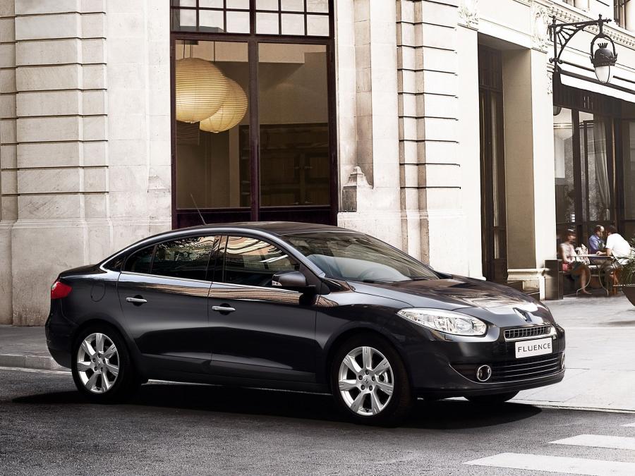  Renault Fluence 2009 года  (фото 11 из 30)
